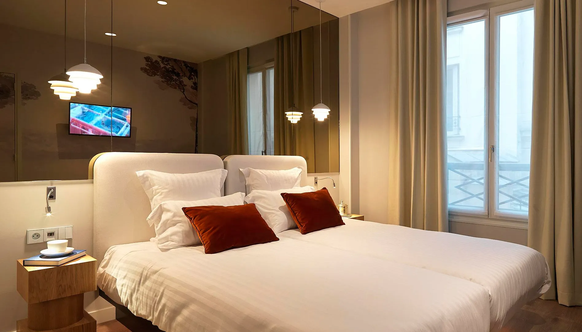 *** Hotel Meridional Paris France